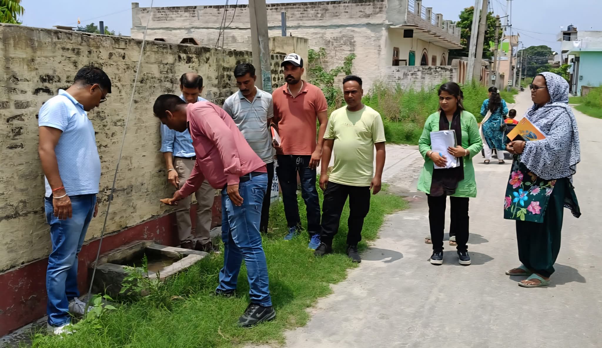 Anti-dengue activities were conducted by the Health Department in high-risk areas.